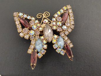 VINTAGE JULIANA RHINESTONE BUTTERFLY BROOCH