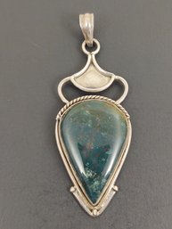 VINTAGE STERLING SILVER LARGE BLOODSTONE AGATE PENDANT