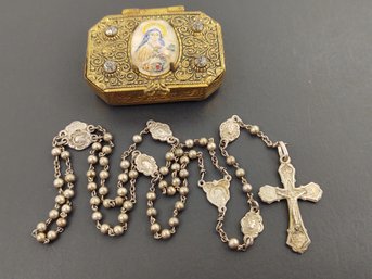 ANTIQUE STERLING SILVER ROSARY BEADS IN REVERSE PAINTED GLASS VIRGIN MARY BOX