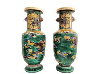 Pair Of Exceptional Chinese Vases In Tones Of Emerald Green