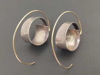 VINTAGE MID CENTURY MODERNIST STERLING SILVER & GOLD FILLED EARRINGS