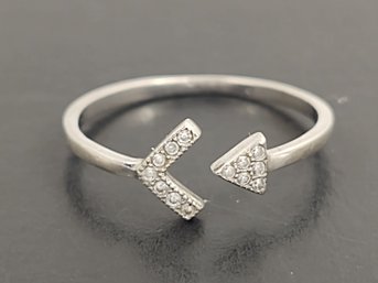 BEAUTIFUL STERLING SILVER PAVE CZ ARROW RING