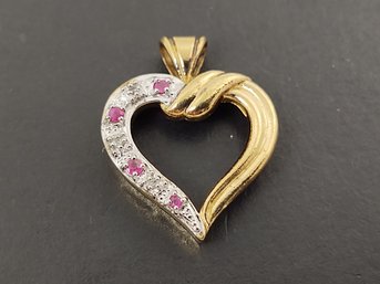 BEAUTIFUL GOLD OVER STERLING SILVER TINY DIAMOND & RUBY HEART PENDANT