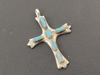 VINTAGE NATIVE AMERICAN STERLING SILVER TURQUOISE CROSS PENDANT