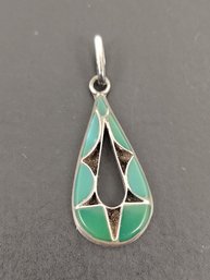 VINTAGE NATIVE AMERICAN STERLING SILVER TURQUOISE PENDANT