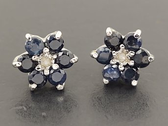 STUNNING STERLING SILVER BLUE SAPPHIRE & DIAMOND FLOWER STUD EARRINGS