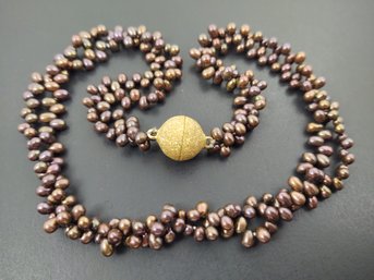 VINTAGE GOLD OVER STERLING SILVER MAGNETIC CLASP CHOCOLATE PEARL NECKLACE