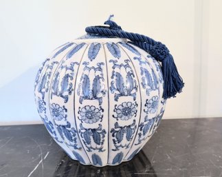 Pumpkin Shaped Lidded Asian Bowl In Ceramic