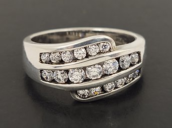 STUNNING STERLING SILVER CZ RING