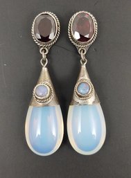 STUNNING STERLING SILVER GARNET & MOONSTONE GLASS & OPAL EARRINGS