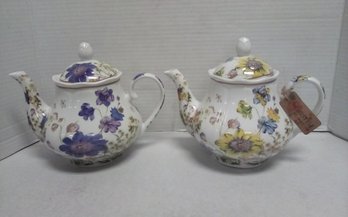 Two Charming Homestyle 37 Fluid Oz Floral Pattern Teapots From Kent Pottery.  RC/B2