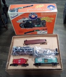 Lionel New York Central Flyer Train Set - Powers Up.      RC/B5