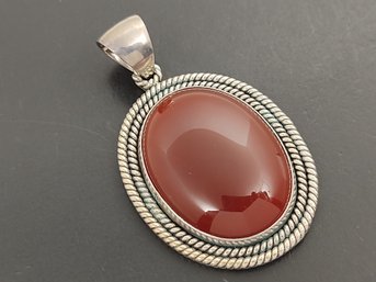 DESIGNER SUARTI STERLING SILVER CARNELIAN PENDANT