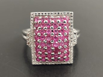 BEAUTIFUL STERLING SILVER RUBY CLUSTER RING