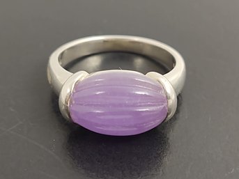 BEAUTIFUL STERLING SILVER RIBBED LAVENDER JADE RING