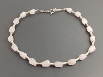 BEAUTIFUL STERLING SILVER ROSE QUARTZ NECKLACE