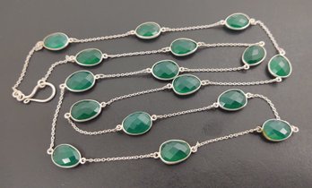 STUNNING STERLING SILVER BEZEL SET FACETED CHRYSOPRASE STATIONS NECKLACE