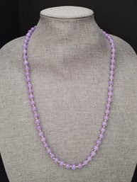 VINTAGE 14K GOLD 8mm LAVENDER JADE BEADED NECKLACE 28'