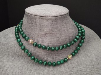 VINTAGE 14K GOLD 8mm MALACHITE & CLOISONNE BEADED NECKLACE 34'