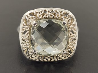 STUNNING STERLING SILVER GREEN AMETHYST RING