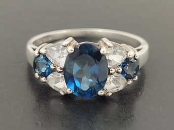 STUNNING STERLING SILVER BLUE & WIHTE TOPAZ RING