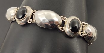 BEAUTIFUL STERLING SILVER ONYX BRACELET