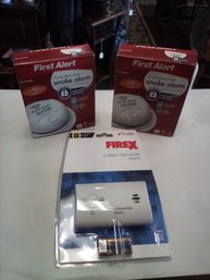 Kidde Firex Carbon Monoxide Alarm Battery Operated & 2 First Alert Smoke Alarms No Battery Change Ever MsP/C4