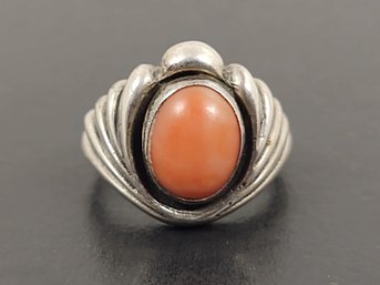 VINTAGE STERLING SILVER CORAL CABOCHON RING