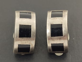 VINTAGE STERLING SILVER ONYX INLAID CLIP EARRINGS