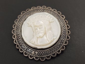 VINTAGE JERUSALEM STERLING SILVER CARVED MOTHER OF PEARL JESUS BROOCH