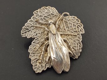 VINTAGE FRENCH SILVER PLATED INSECT ON LEAF DRESS CLIP / BROOCH