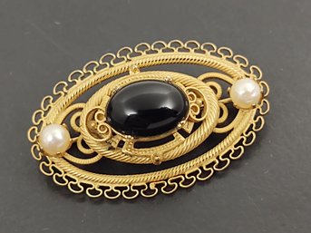 VINTAGE GOLD FILLED ONYX & PEARL BROOCH