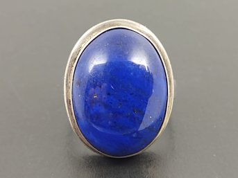 VINTAGE STERLING SILVER BLUE LAPIS CABOCHON RING