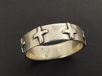 VINTAGE STERLING SILVER CROSS BAND RING