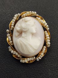 ANTIQUE 14K GOLD CARVED CONCH SHELL CAMEO PENDANT W/ SEED PEARLS