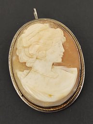 VINTAGE 800 SILVER CARVED SHELL CAMEO BROOCH / PENDANT