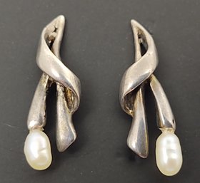 VINTAGE SIGNED MODERNIST STERLING SILVER PEARL EARRINGS