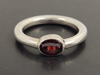 VINTAGE MODERNIST STERLING SILVER GARNET RING