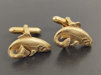 VINTAGE GOLD TONE TROUT CUFFLINKS