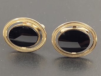 VINTAGE GOLD TONE ONYX CUFFLINKS