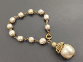 VINTAGE UNSIGNED MIRIAM HASKELL GLASS FAUX PEARL BRACELET