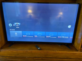 Insignia 55' Smart Fire TV With Remote Control E55JO2NKDYBYNNG