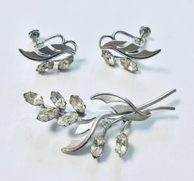 VINTAGE SIGNED VAN DELL STERLING SILVER RHINESTONE BROOCH AND SCREW BACK EARRINGS