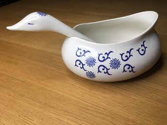 (1 OF 6)VINTAGE MID CENT MOD EVA ZEISEL IRONSTONE STRATFORD BIRD SERVING BOWL W/SERVING LADLE-SCHMID NKT JAPAN