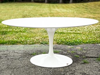 A Magnificent Vintage Modern Saarinen Table