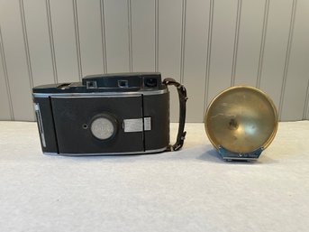 Vintage Kodak Polaroid Land Camera Model 150 Camera & Flash