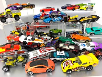 47 Hot Wheels Die Cast Cars