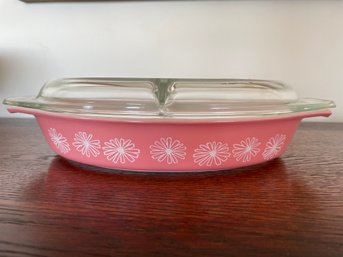 Vintage Pyrex  Covered Divided Casserole, Serving Dish . 1.5 Qt