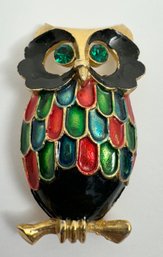 VINTAGE ENAMEL AND GREEN-EYED RHINESTONE GOLD TONE OWL BROOCH