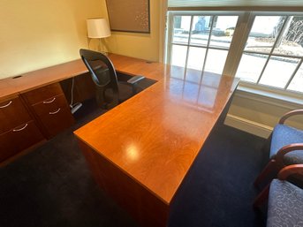 U-shaped Office Desk